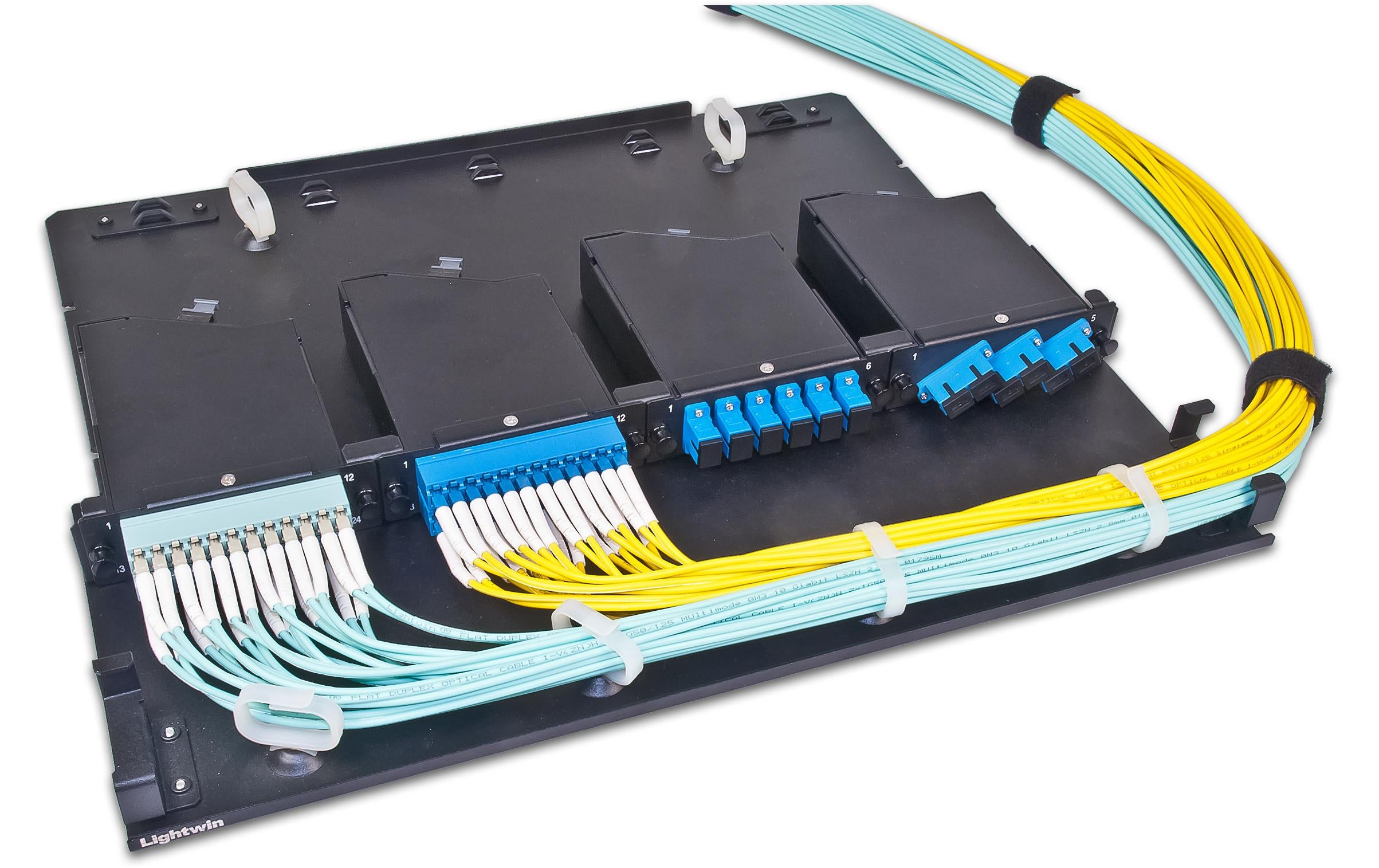 Lightwin Frontplatte MTP PANEL 4 19 Leerpanel für 4 MTP-Kassetten