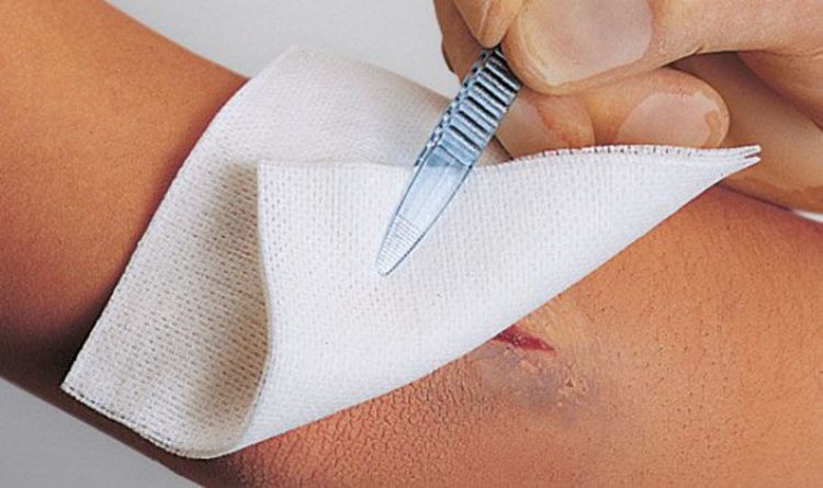 Vliwasoft 10x20cm, unsteril Dispenser à 100 Stück 4-lagig