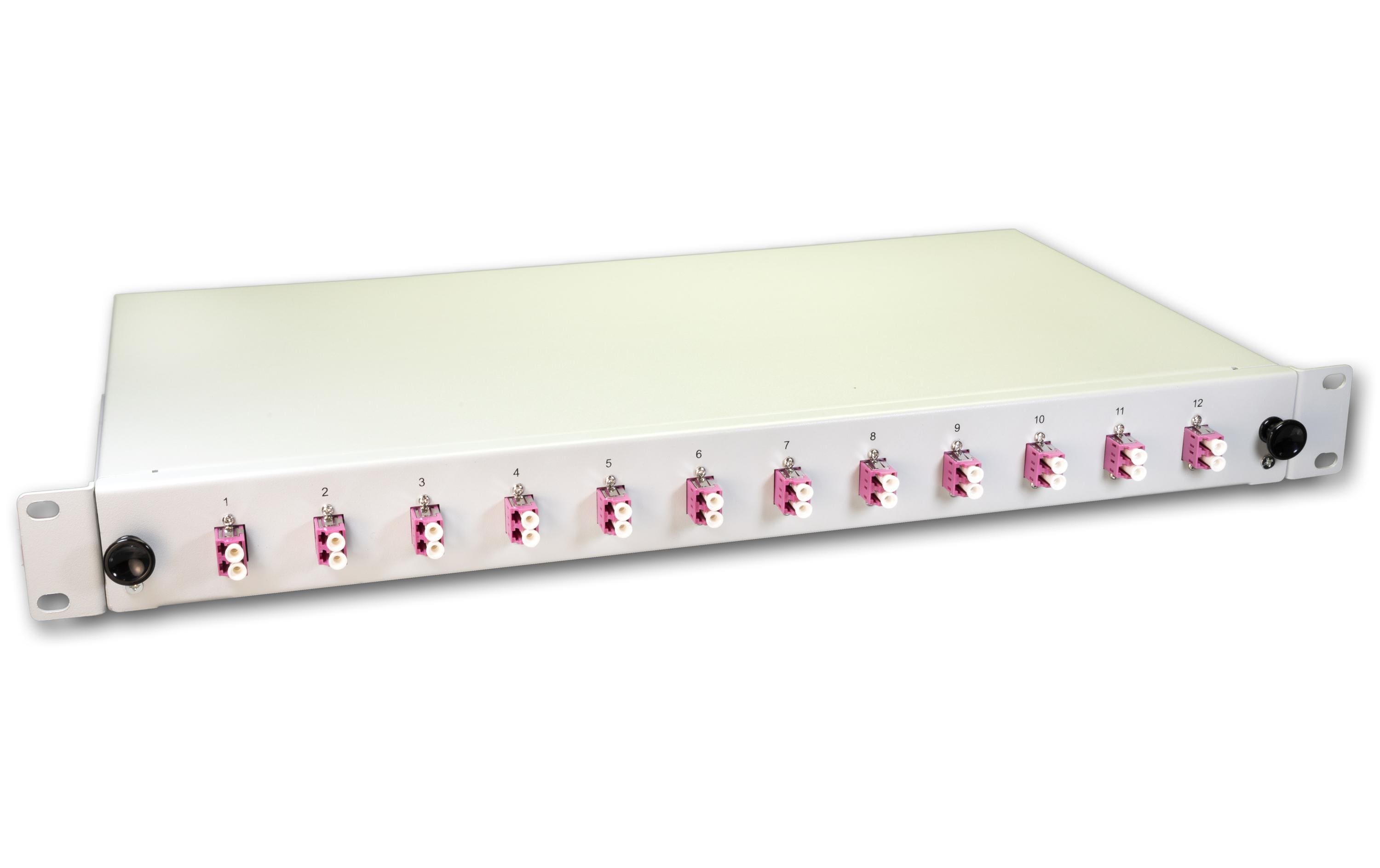 Lightwin Spleissbox 24 Fasern, 12x DLC MM, 50/125µm OM4 Pigtail