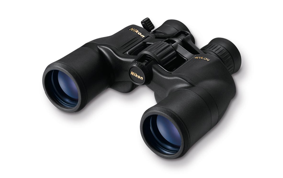 Nikon Fernglas Aculon A211 Zoom 8-18x42