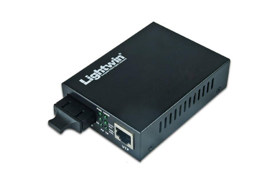 Lightwin Medienkonverter LWC 10/100 MM SC